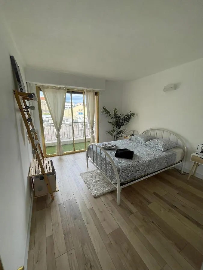 Comfortable Apartment With Parking - Antibes Riviera